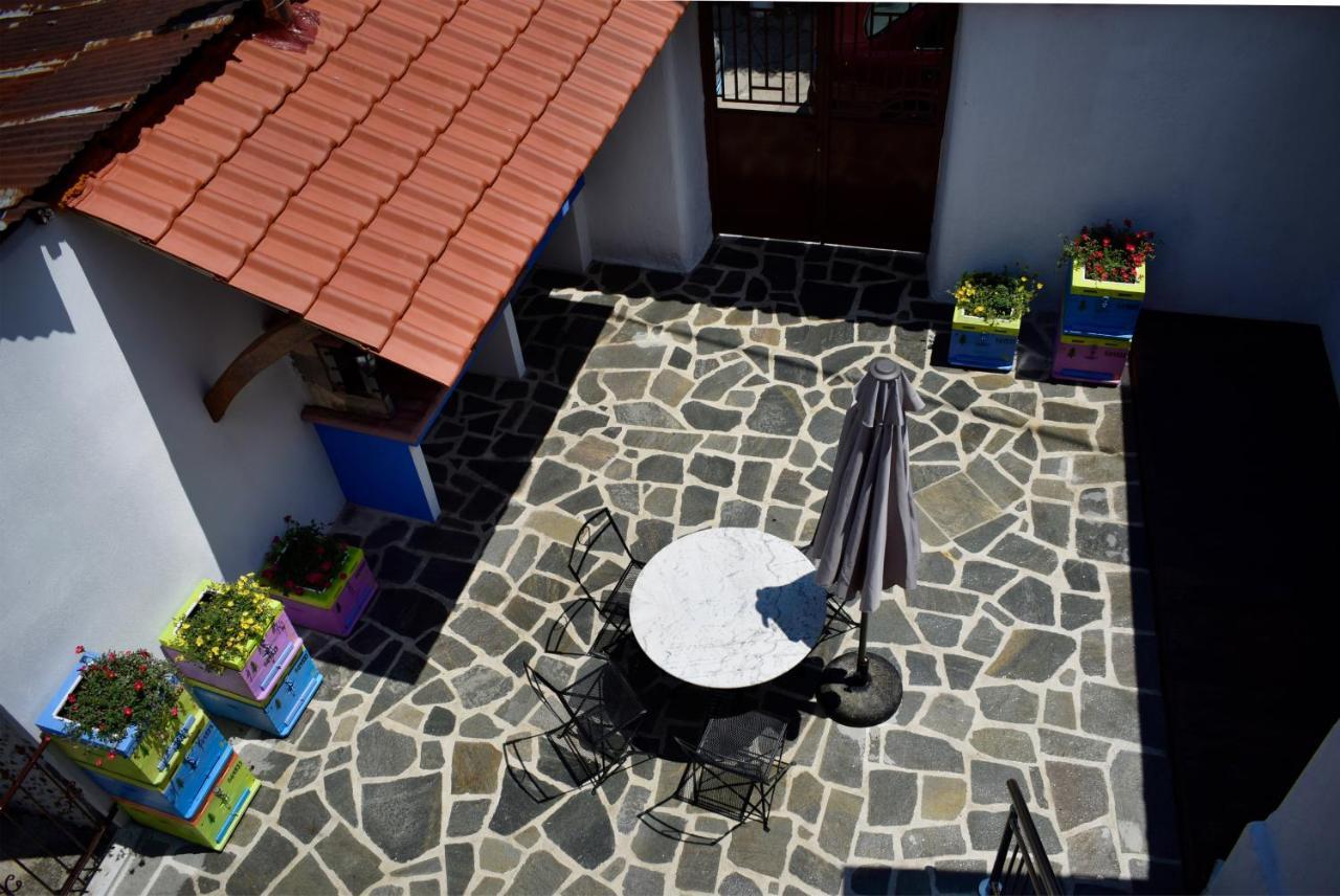 아나이아 Renovated Old Manor House With Yard 빌라 외부 사진