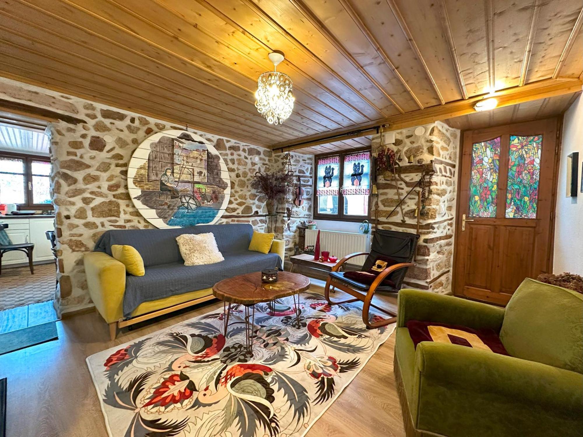 아나이아 Renovated Old Manor House With Yard 빌라 외부 사진